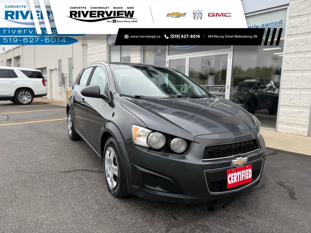 2016 Chevrolet Sonic LT Hatchback FWD