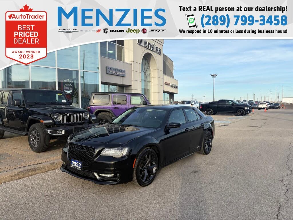 2022 Chrysler 300 Touring L RWD