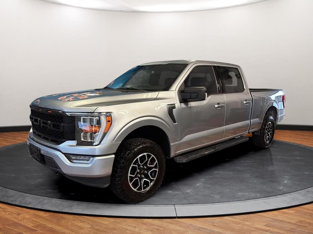 Ford F-150 XLT SuperCrew 4WD 2022