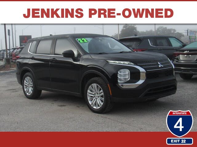 2022 Mitsubishi Outlander ES FWD