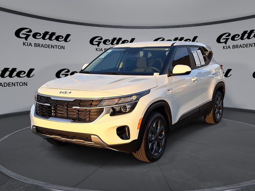 2025 Kia Seltos LX AWD