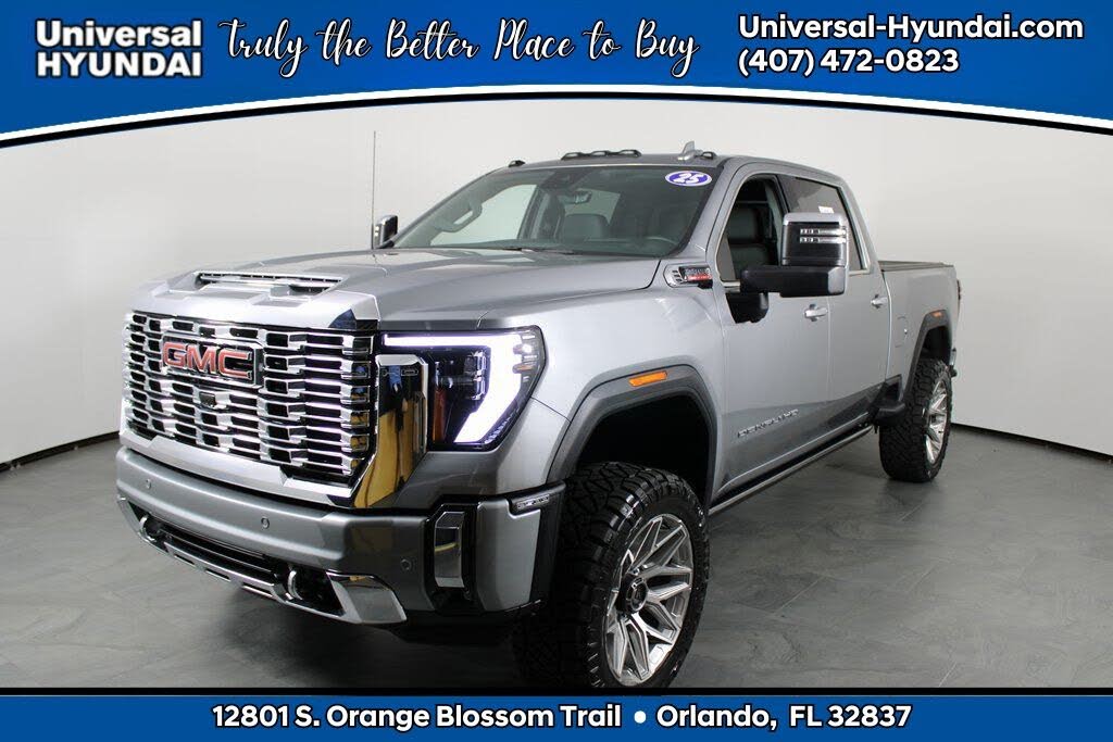 2025 GMC Sierra 2500HD Denali Crew Cab 4WD