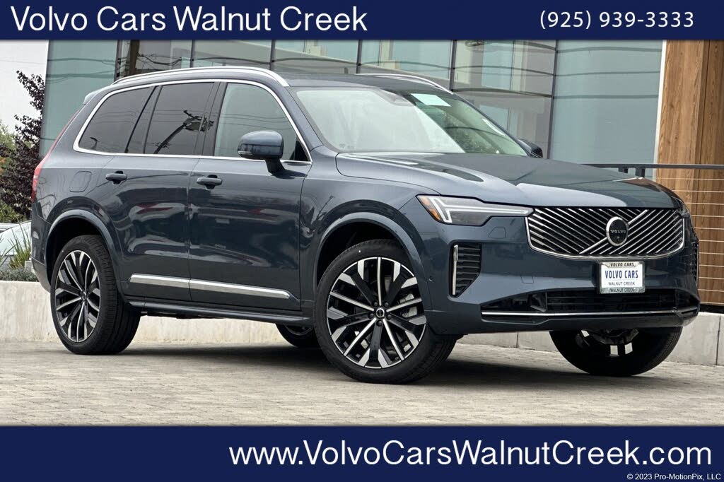 2026 Volvo XC90 B5 Plus 7-Passenger AWD