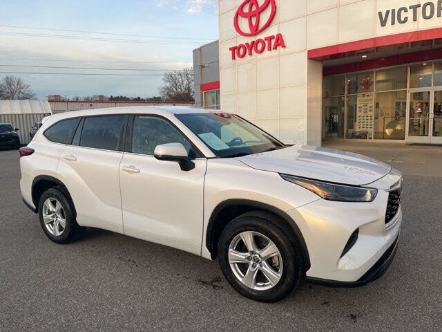 2023 Toyota Highlander L FWD