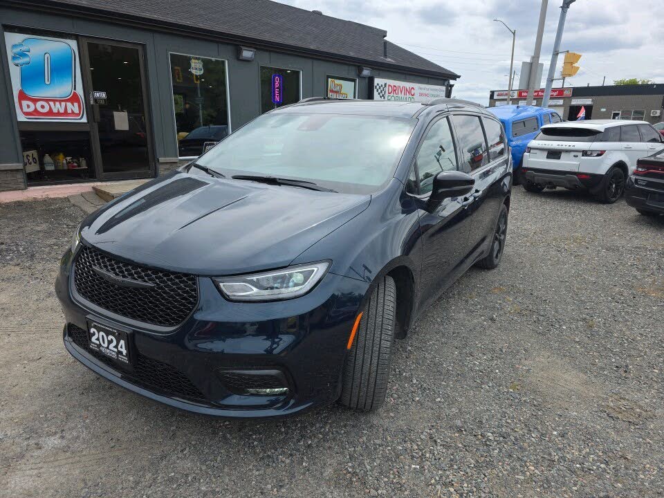 2024 Chrysler Pacifica Touring L AWD
