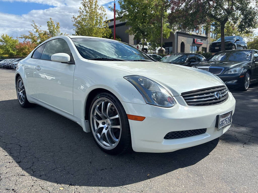 2005 INFINITI G35 Coupe RWD