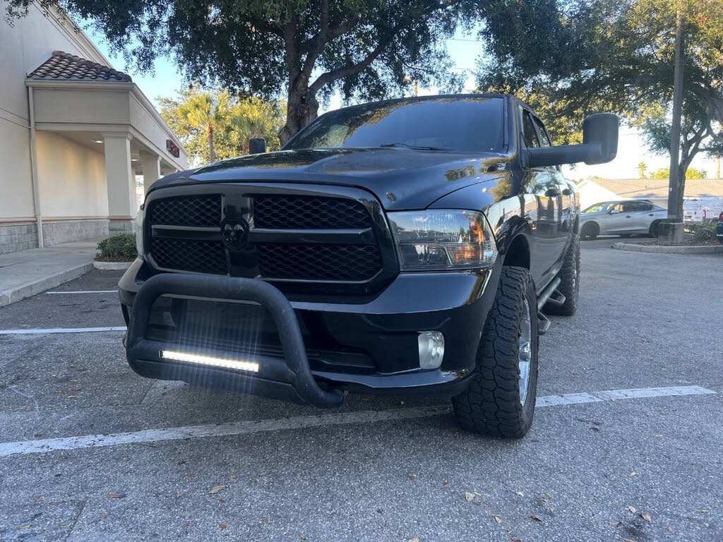 2016 RAM 1500 Express Crew Cab 4WD