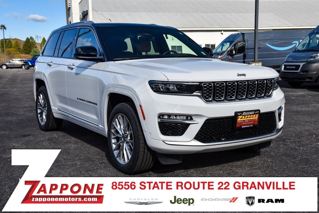 2022 Jeep Grand Cherokee Summit 4WD
