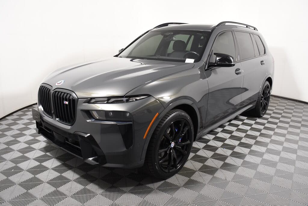 2023 BMW X7 M60i AWD