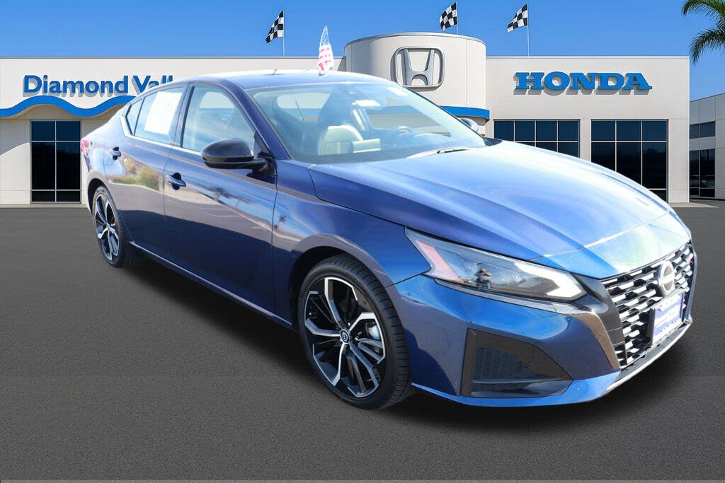 2023 Nissan Altima 2.5 SR FWD