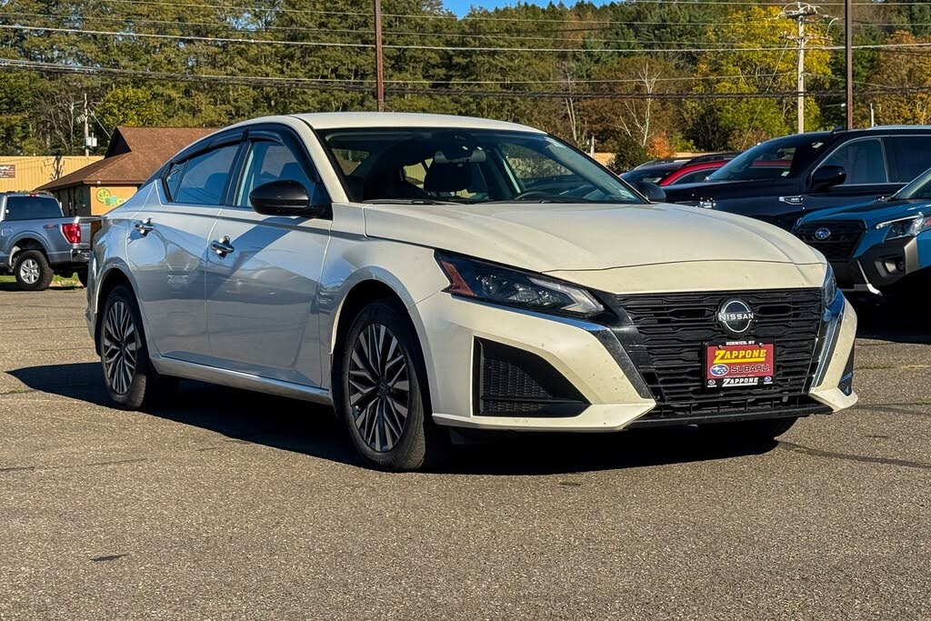 2024 Nissan Altima 2.5 SV AWD