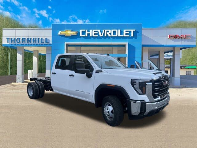 2026 GMC Sierra 3500HD Chassis Pro Crew Cab 4WD
