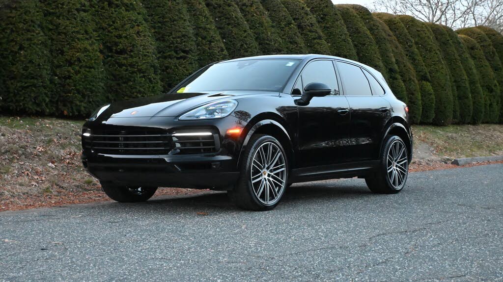 2023 Porsche Cayenne Platinum Edition AWD
