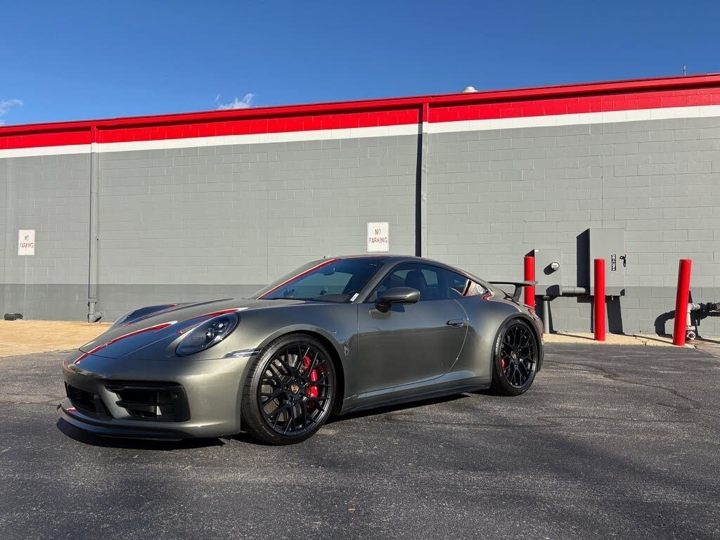 2024 Porsche 911 Carrera GTS Coupe RWD