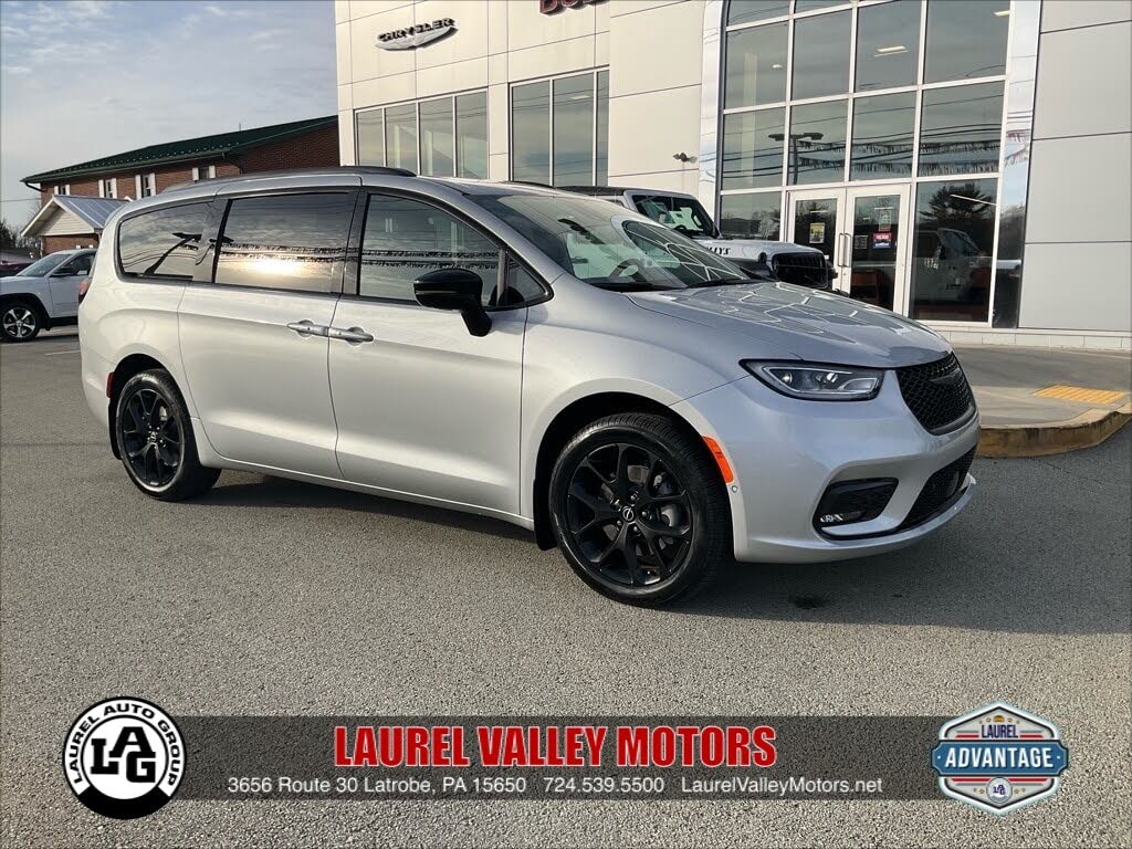 2026 Chrysler Pacifica Limited AWD