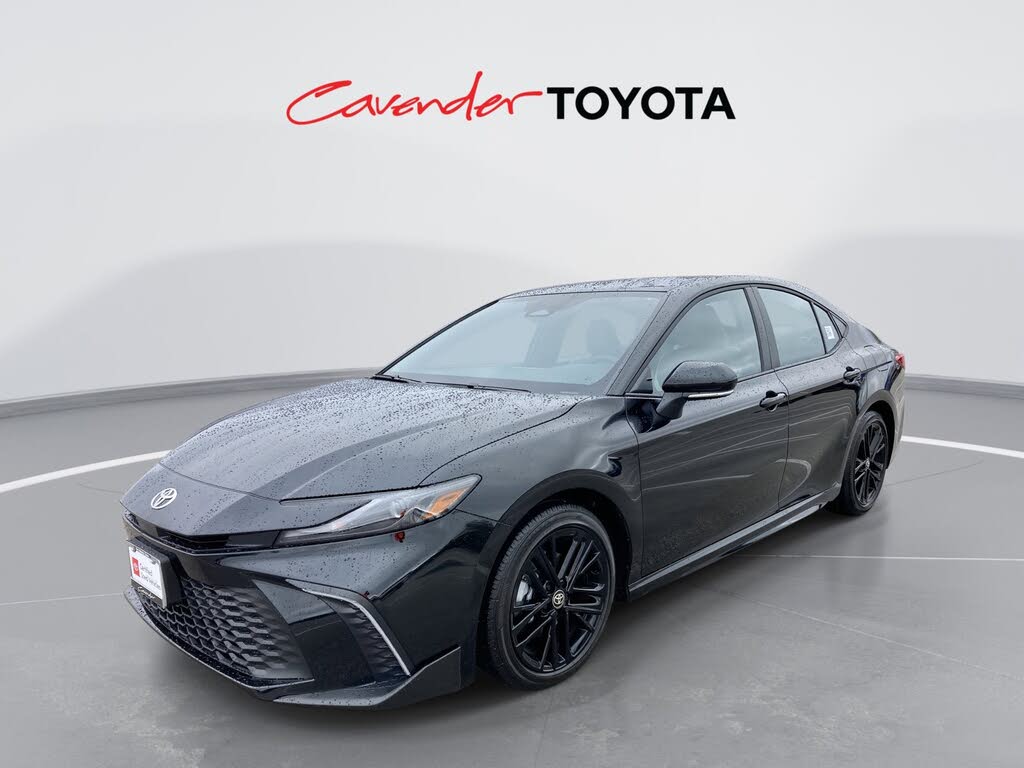 2026 Toyota Camry SE FWD