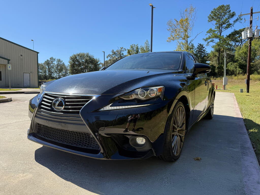 2016 Lexus IS 200t RWD