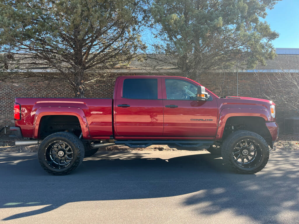 2019 GMC Sierra 2500HD Denali Crew Cab 4WD