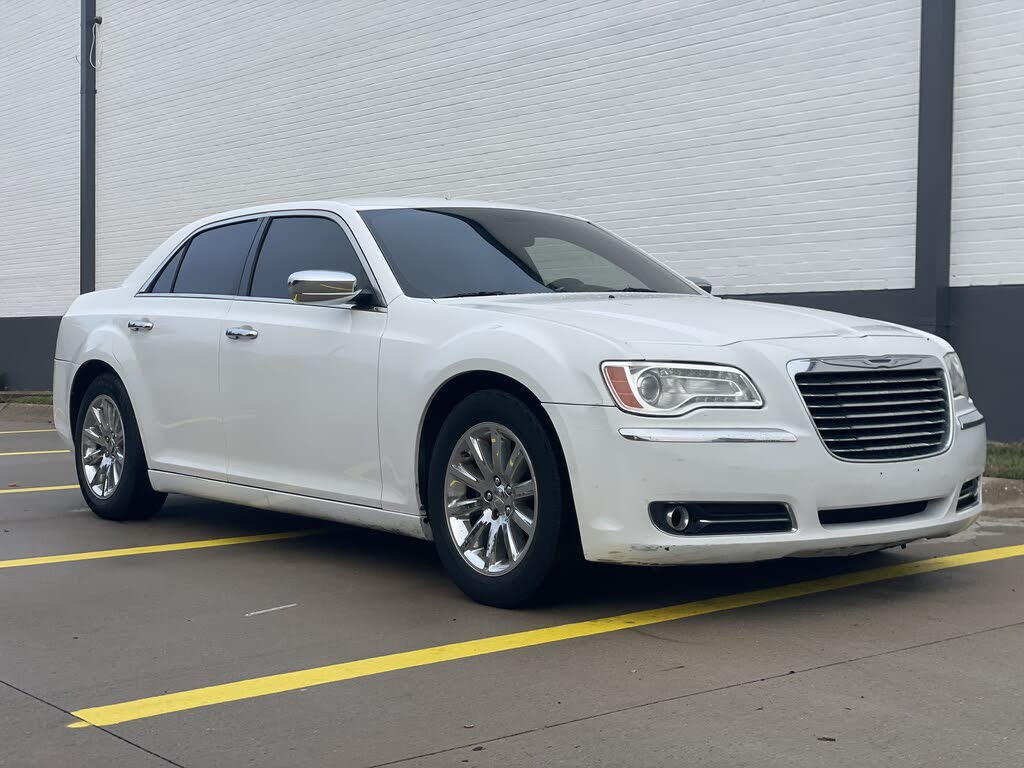 2012 Chrysler 300 Limited RWD