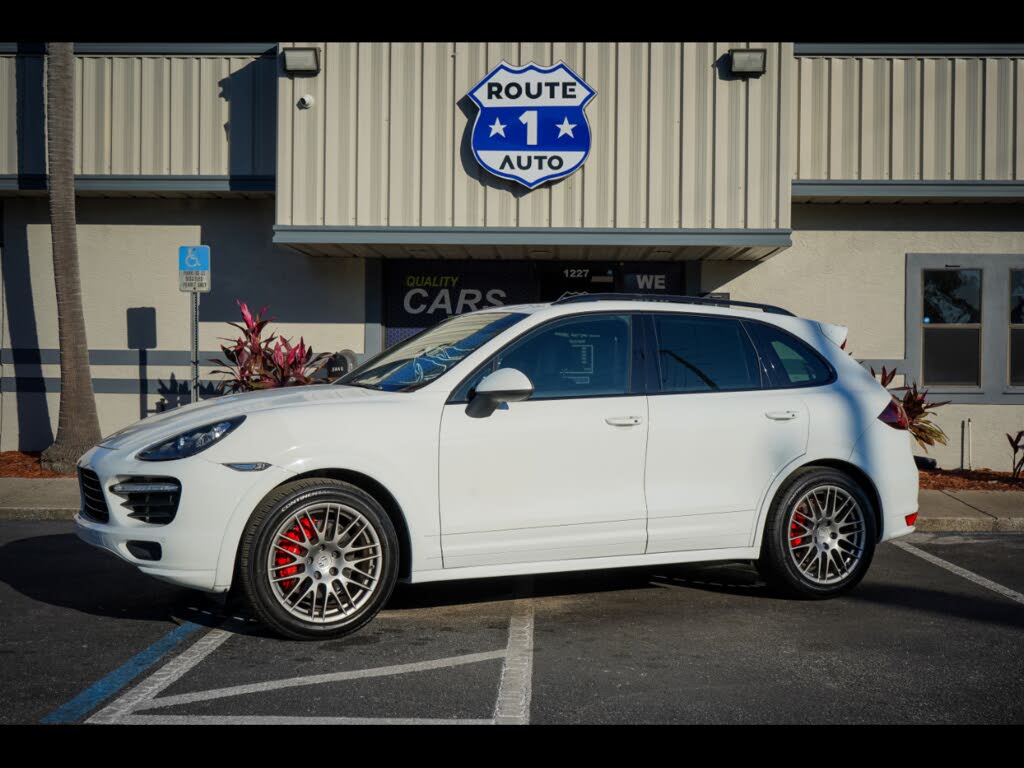 2013 Porsche Cayenne GTS AWD