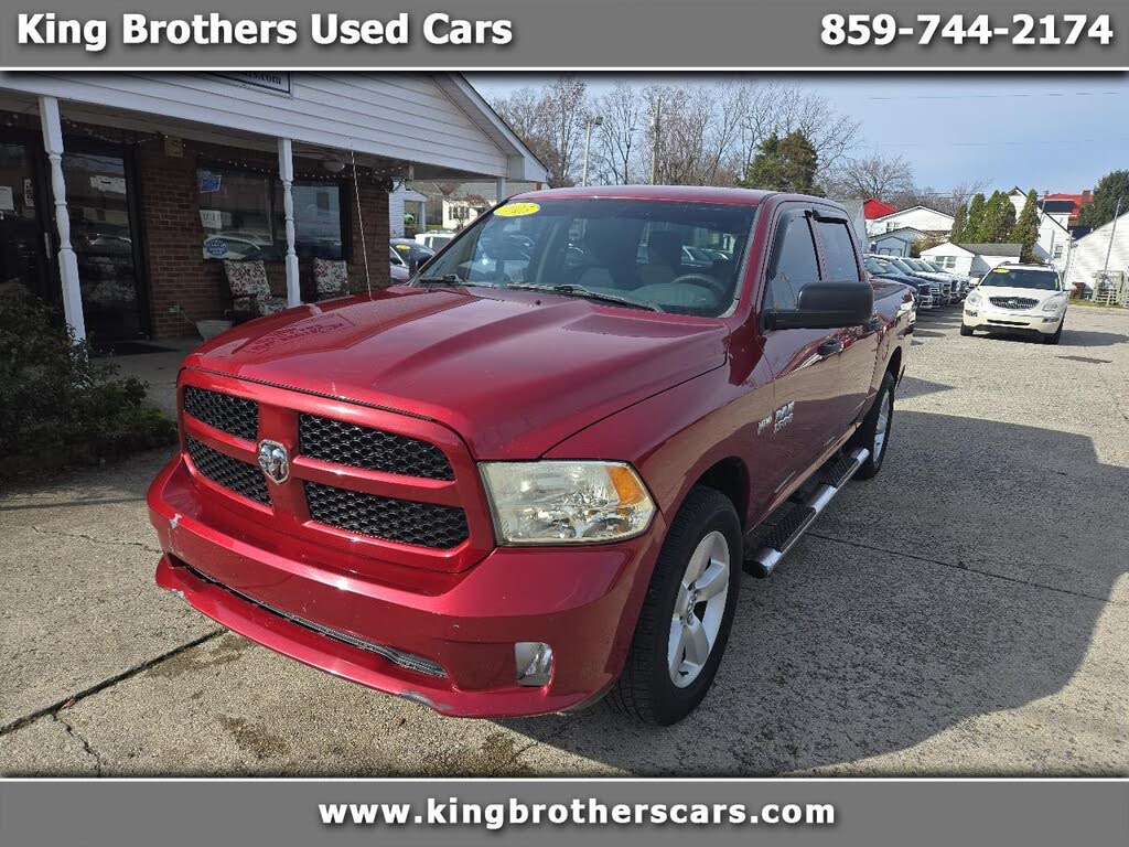 2015 RAM 1500 Express Crew Cab 4WD