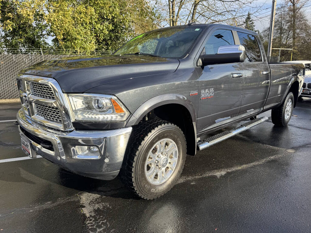 2018 RAM 3500 Laramie Crew Cab LB 4WD