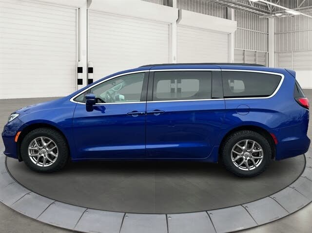 2021 Chrysler Pacifica Touring FWD