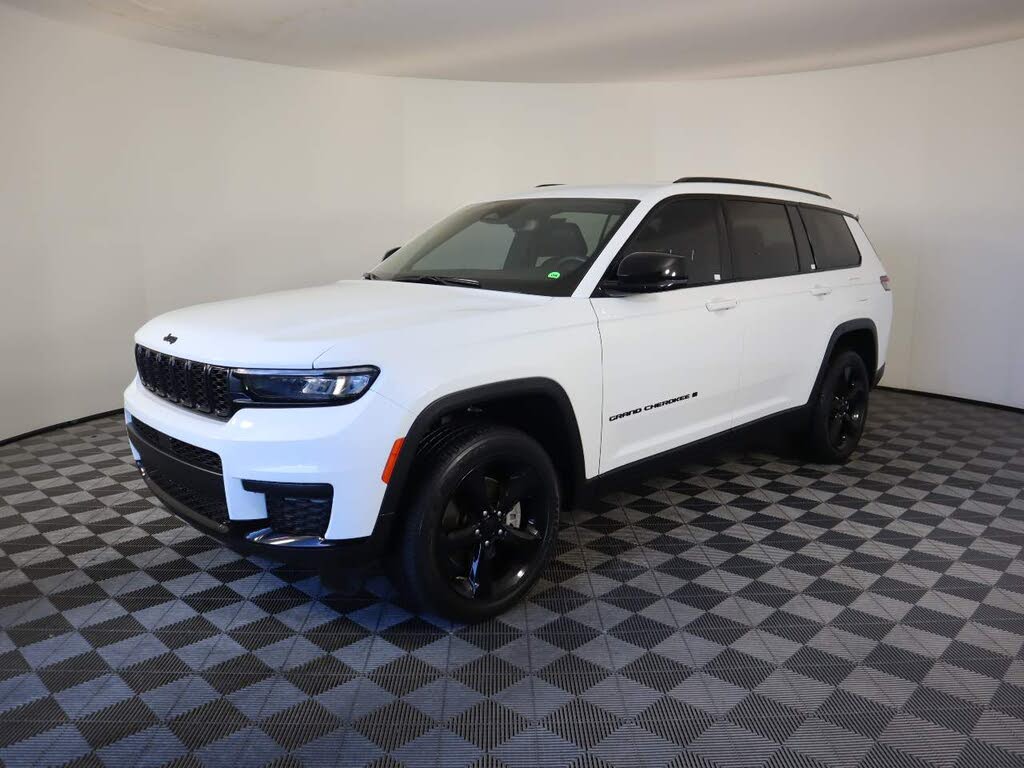 2023 Jeep Grand Cherokee L Altitude 4WD