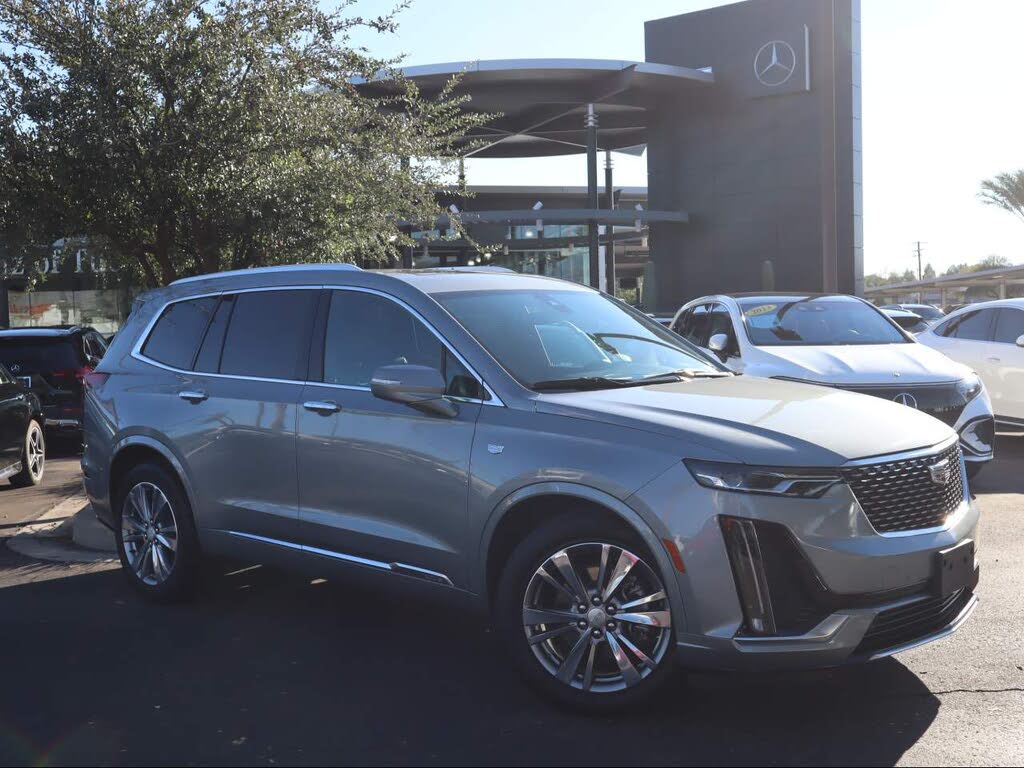 2024 Cadillac XT6 Premium Luxury FWD