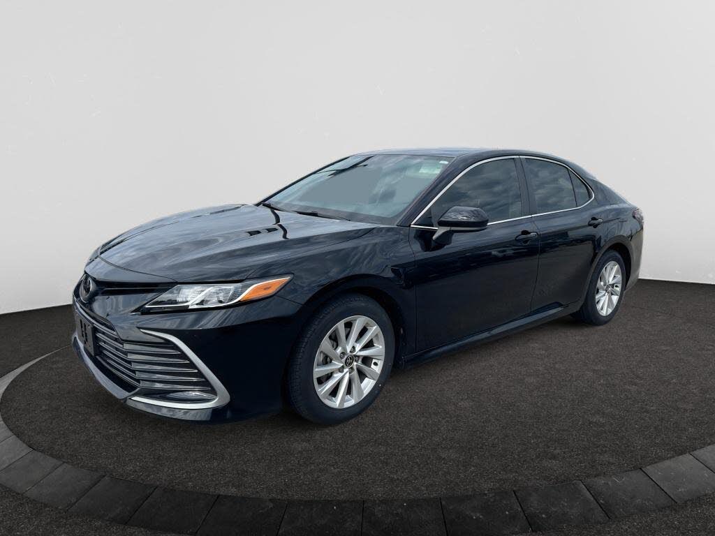 2024 Toyota Camry LE FWD