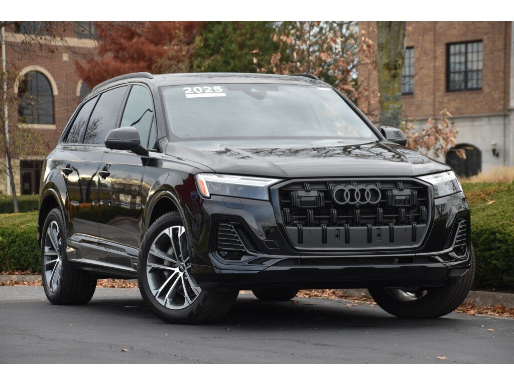 2025 Audi Q7 quattro Premium 45 TFSI