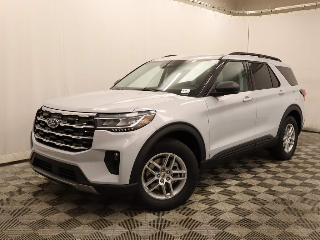 2026 Ford Explorer Active RWD
