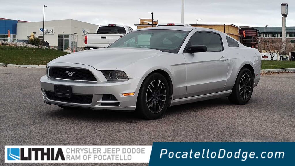 2014 Ford Mustang V6 Coupe RWD