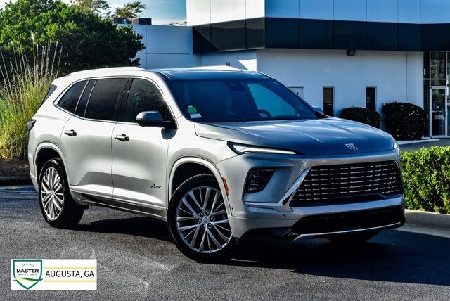 2025 Buick Enclave Avenir AWD