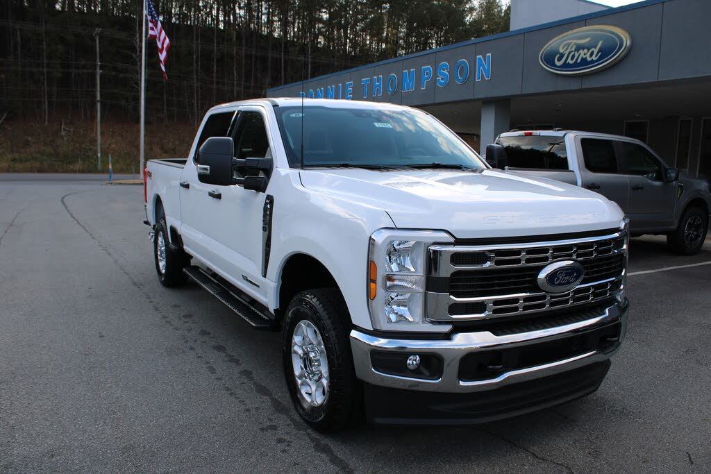 2026 Ford F-250 Super Duty XLT Crew Cab 4WD