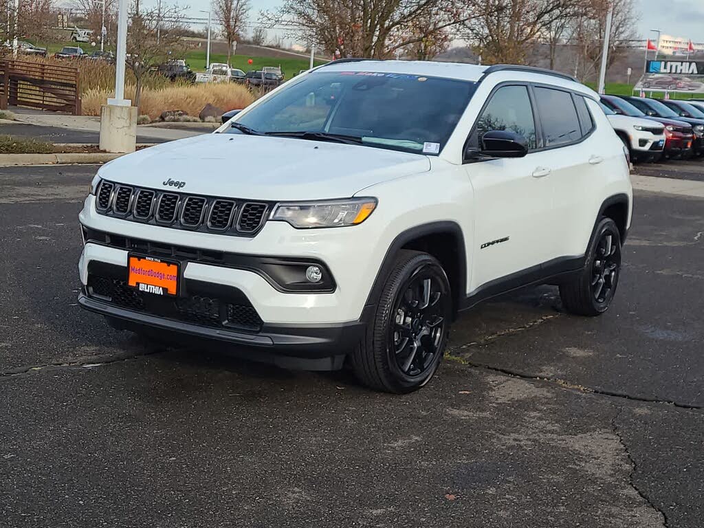 2026 Jeep Compass Latitude Altitude 4WD