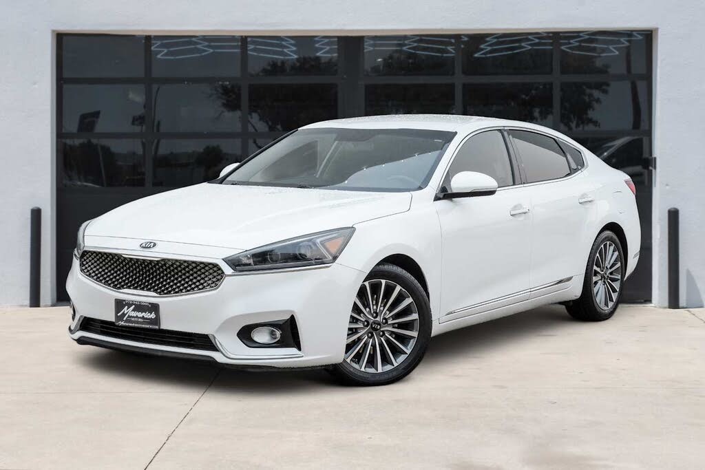 2019 Kia Cadenza Premium FWD