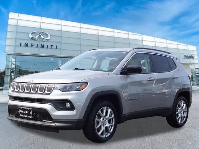 2022 Jeep Compass Latitude Lux 4WD