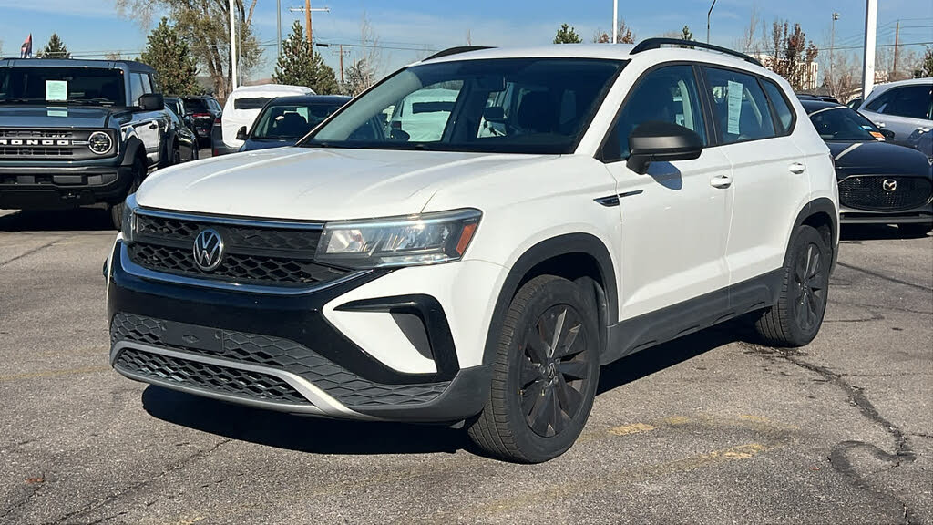 2022 Volkswagen Taos S 4Motion