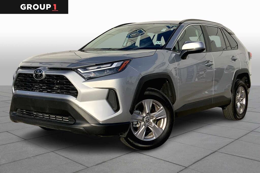 2025 Toyota RAV4 XLE AWD