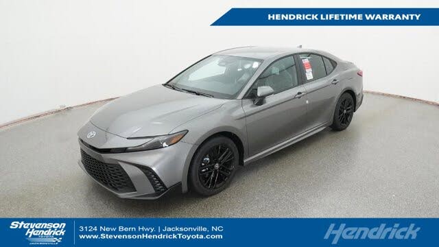 2026 Toyota Camry SE FWD