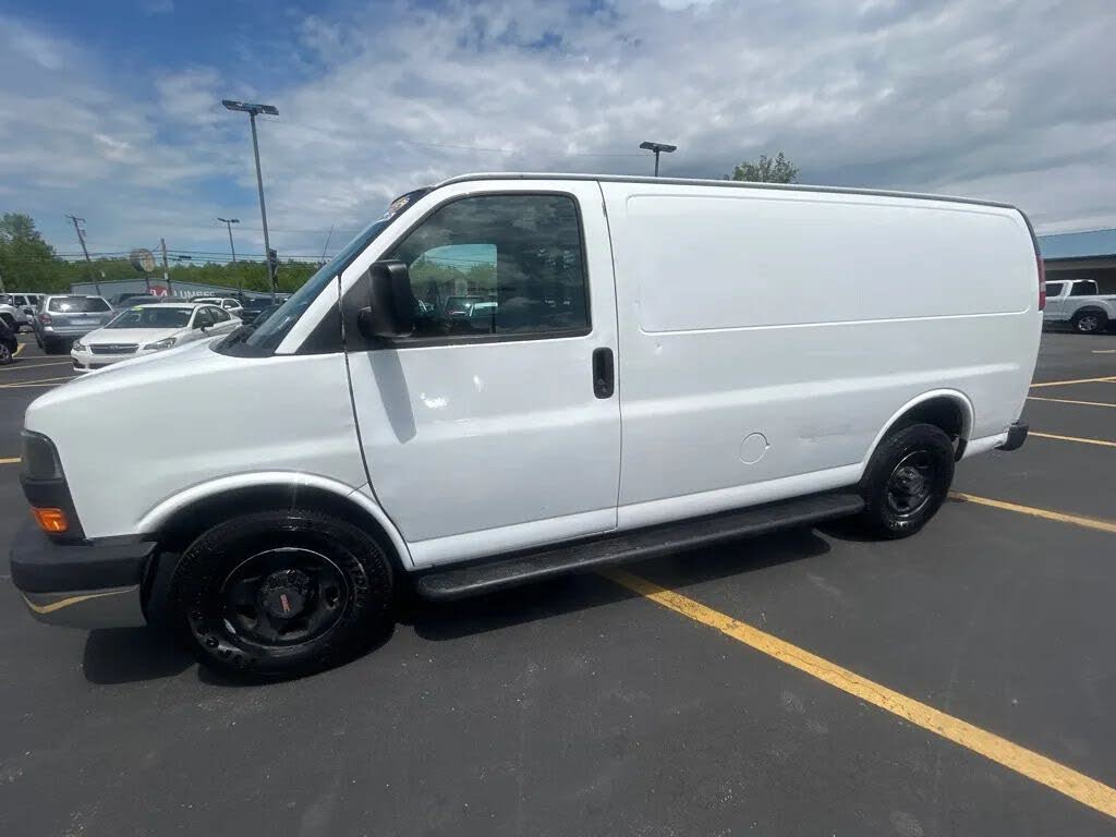 2014 GMC Savana Cargo 2500 RWD