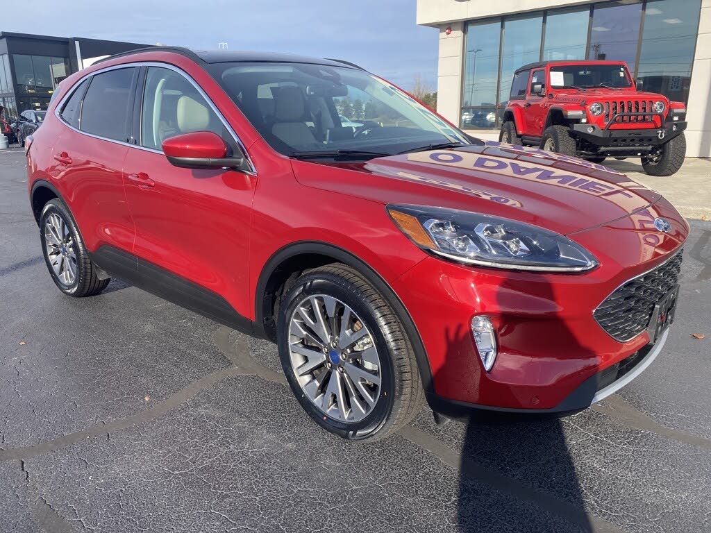 2022 Ford Escape Hybrid Titanium AWD