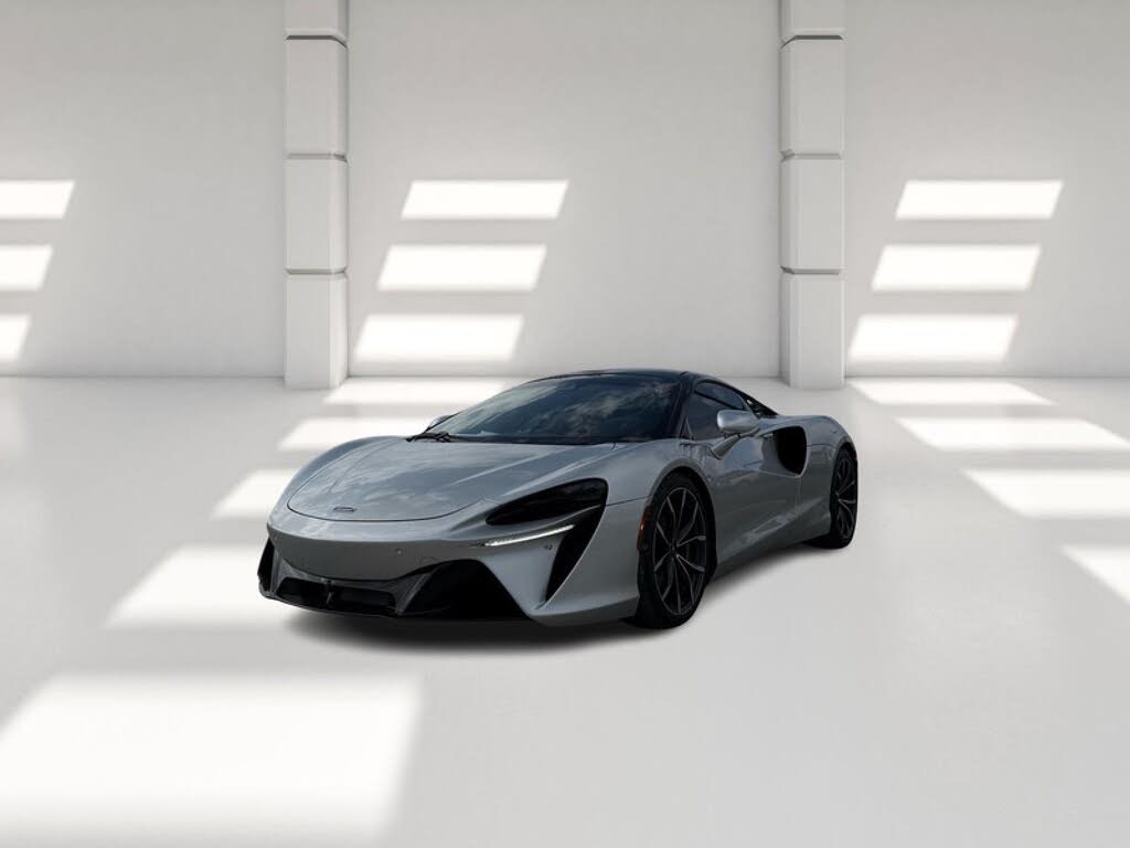 2023 McLaren Artura RWD