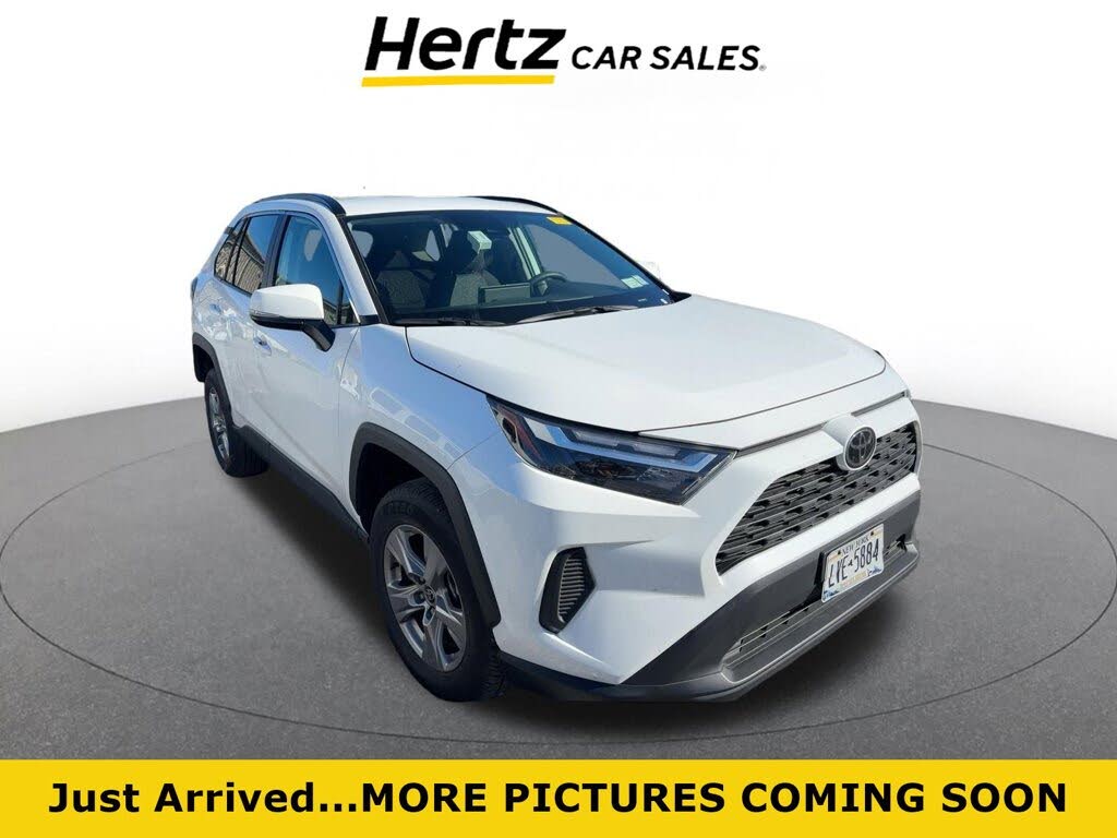 2025 Toyota RAV4 XLE FWD