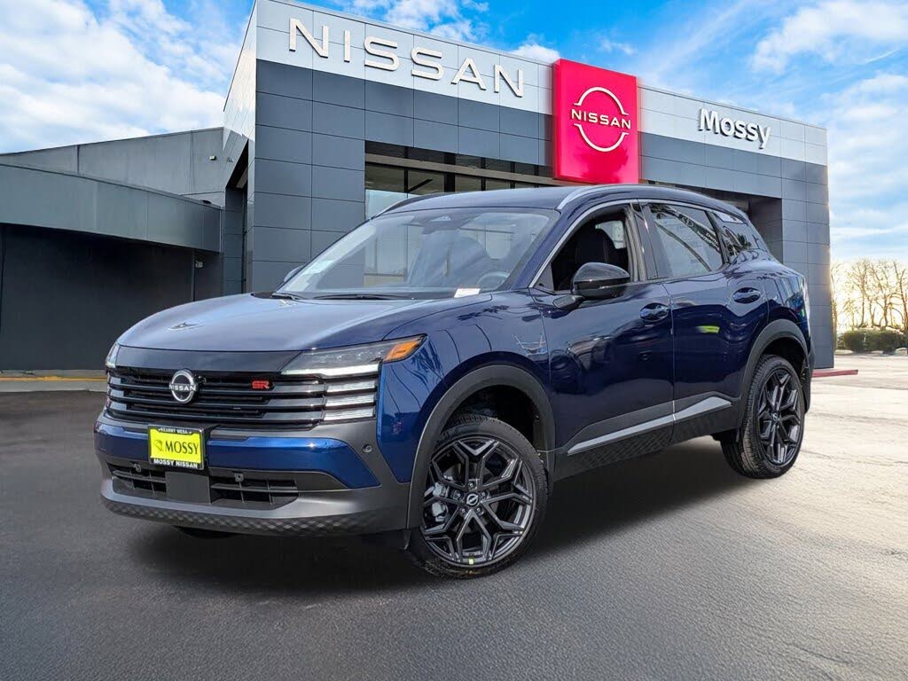 2026 Nissan Kicks SR FWD