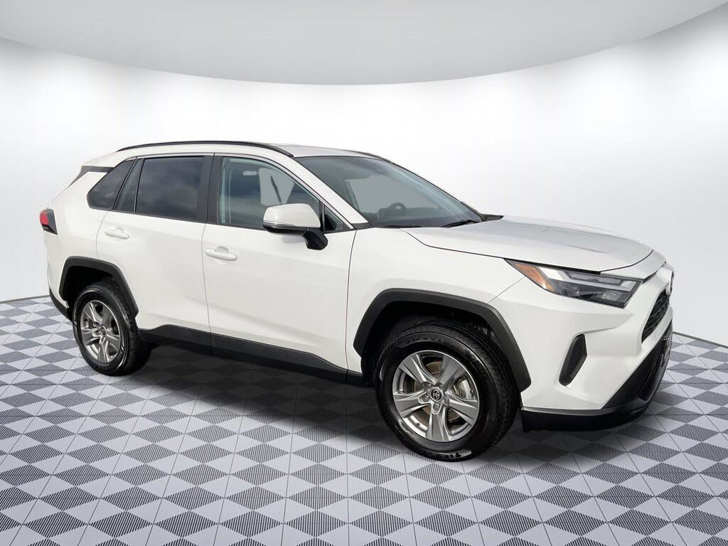 2024 Toyota RAV4 XLE AWD