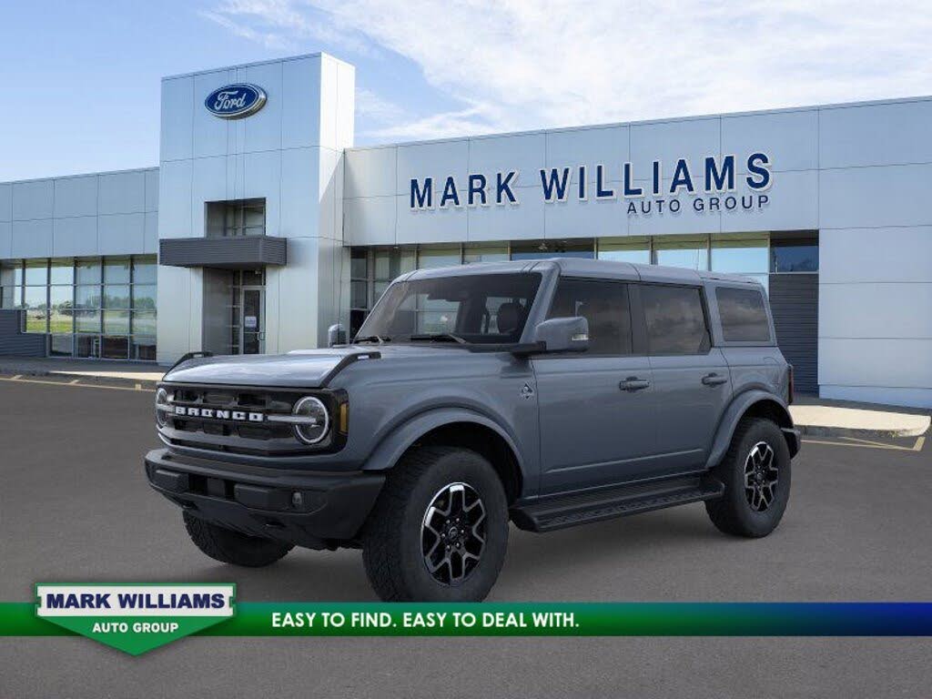 2025 Ford Bronco Outer Banks 4-Door 4WD