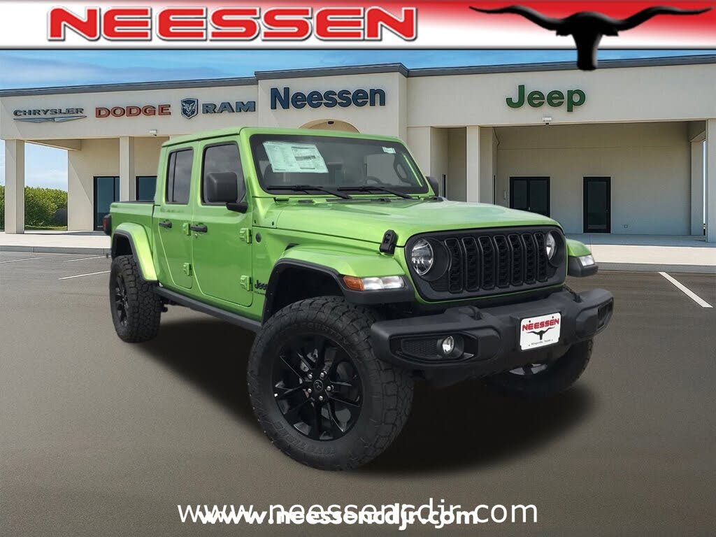 2025 Jeep Gladiator NightHawk Crew Cab 4WD