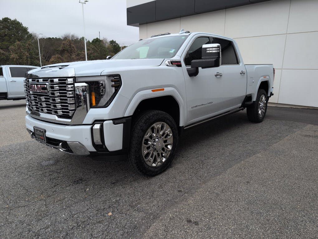 2026 GMC Sierra 2500HD Denali Crew Cab 4WD